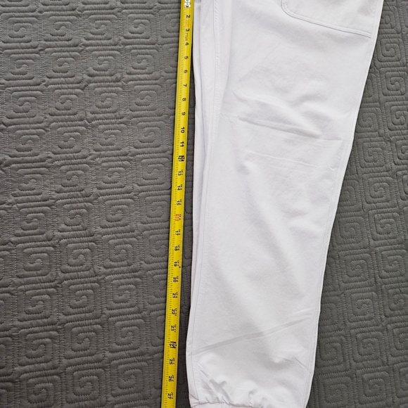 Switch Remarkable Joggers - Picture 9 of 10